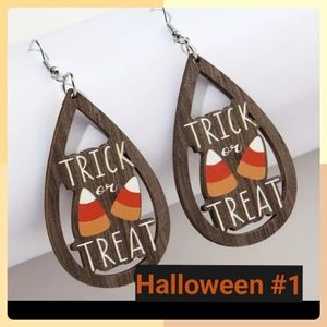 Halloween Earrings 🧡
